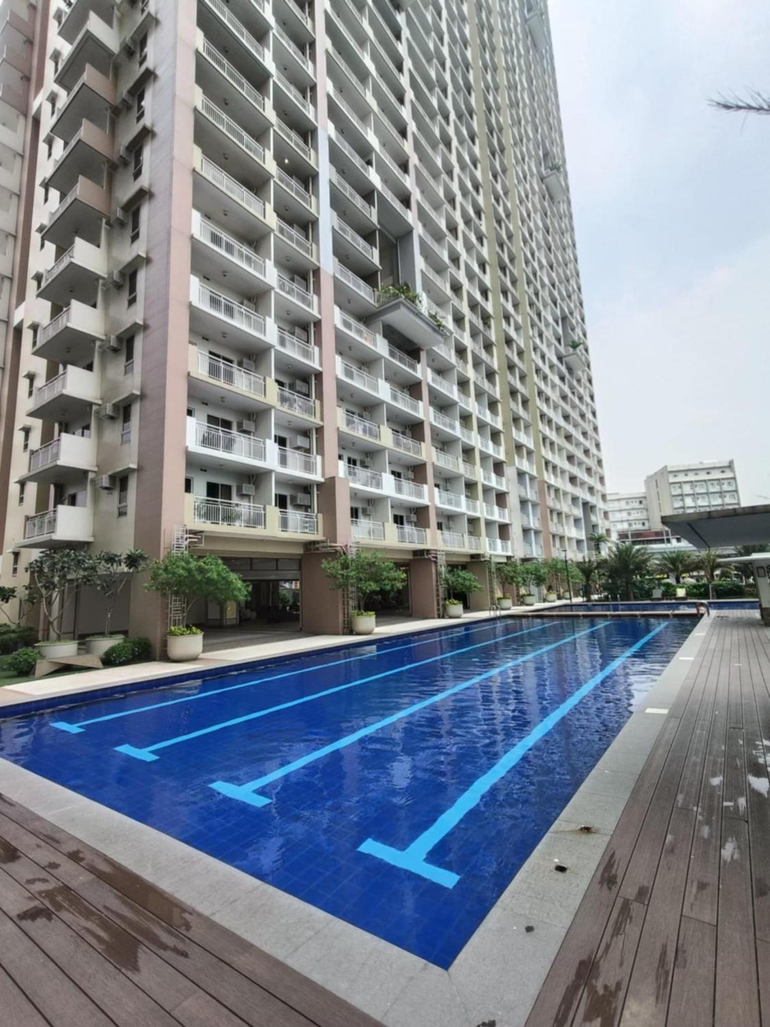 Infina Towers Cidade Quezon Exterior foto