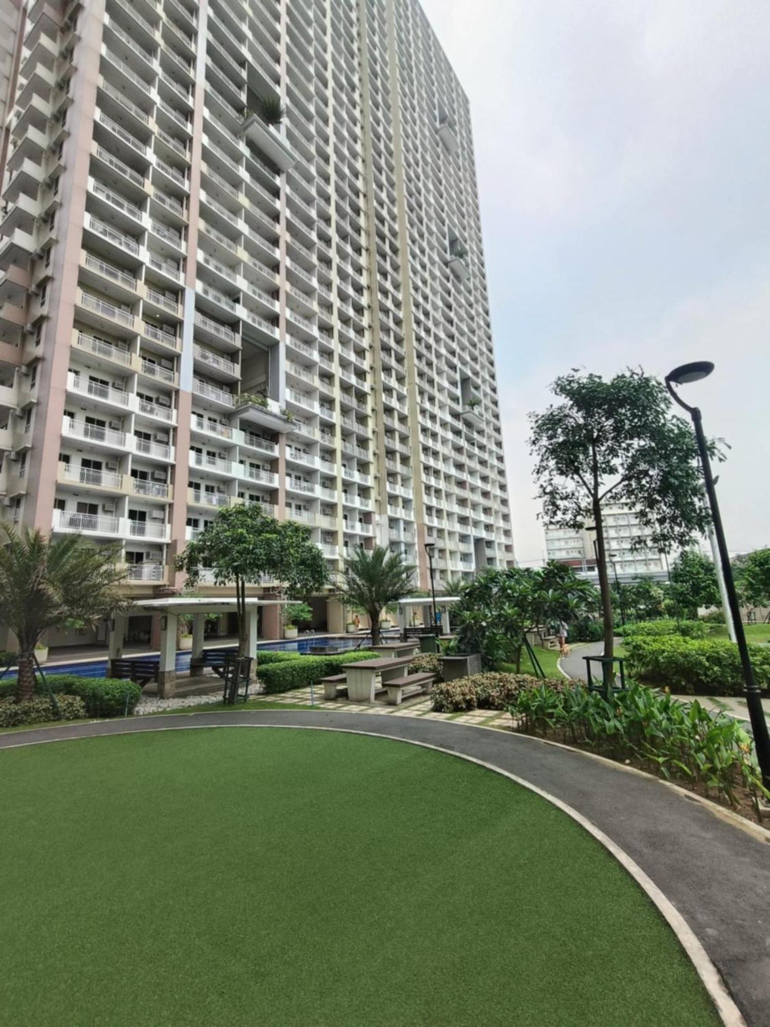 Infina Towers Cidade Quezon Exterior foto